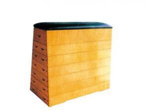 HS-2028 Seven﹣section Vaulting Box    七节跳箱